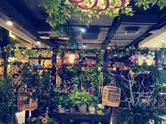 -舌尖上的食缘花园主题餐厅