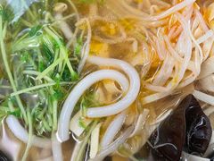 -丽虹云南过桥米线(兴工街店)