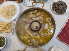 -朴小妹人参鸡汤火锅(长白山万达店)