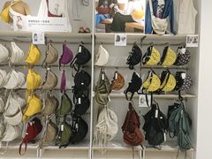 -优衣库(石家庄裕华万达广场店)