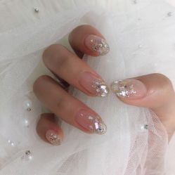 -七彩虹美甲美睫 半永久