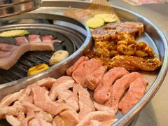-哈哈碳都·牛肋条无限自助烤肉(宝龙店)