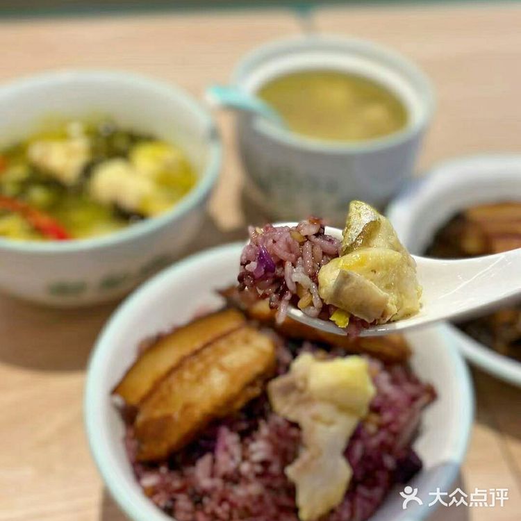 老乡鸡｜经济实惠中式快餐🍱 