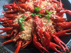 -红盔侠小龙虾(海宁银泰店)