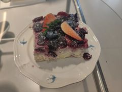 车厘子提拉米苏-FULL MOON满月咖啡