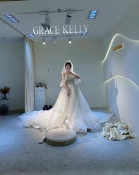 -GRACE KELLY婚纱与礼服(天津店)