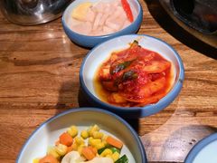 -明洞阿姨·韩式酱蟹烤肉·创意料理(三元桥店)