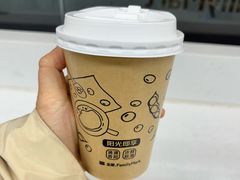 -全家便利店(愚园店)