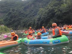 -安吉龙王山峡谷漂流