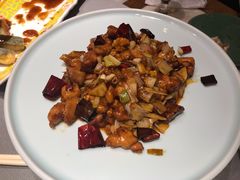 鸡丁剔桃仁-那家小馆•北京菜•烤鸭(中关村店)