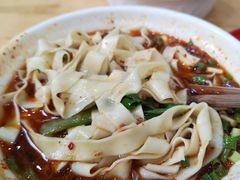 -雷祖芳老妈蹄花店