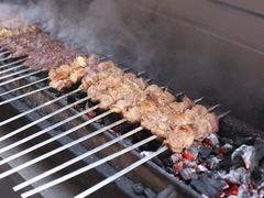 -烤肉小伙烤肉店