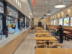 -三好食堂(煎饺·馄饨·肉饼米线·盛世广场店)