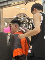-Devilhands Barbershop男士理容店