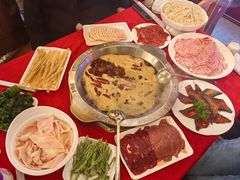 -山城年华老火锅(玉林店)