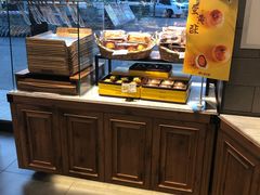 面包甜点陈列柜-津乐园(人人乐亚泰店)