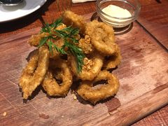 酥炸鱿鱼圈附大蒜蛋黄酱-卡朋厨房(289艺术园区店)