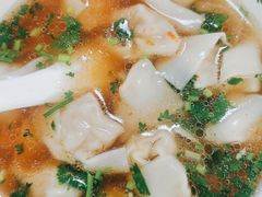 小馄饨-周震馄饨