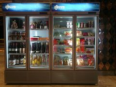 这是超市-乐圣量贩KTV自助餐(崇文店)