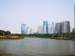 -万绿园