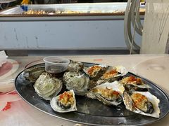 -蚝哥花姐湛江烤生蚝(美丽湾市场店)