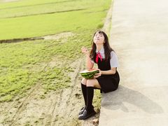 -低涌(地铁站)