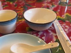 -闯关东东北农家菜(崂山石老人店)