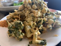 炸花椒芽-北京龙庆四季香农家饭庄·灶台鱼·碳烤虹鳟鱼(龙庆峡店)
