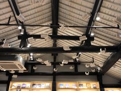 -猫的天空之城概念书店(杭州南宋御街店)