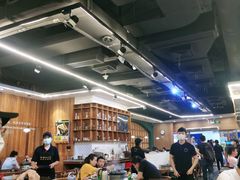 -胡须佬鸡煲四季火锅店(石厦西村直营店)