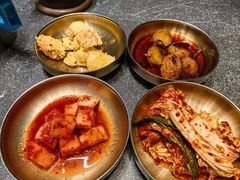-草家酱蟹炭火烤肉店(珲春南路二店)