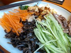 -云海肴·汽锅鸡·云南菜(天山百盛优客店)