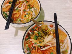 -忆螺巷螺蛳粉(步行街小巷店)