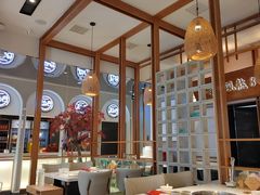 -三人行骨头王火锅(长寿店)