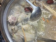 -千岛蚝高压锅生蚝·人参火锅(白云万达店)