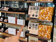 -Laderach 莱德拉(上海环贸iapm店)