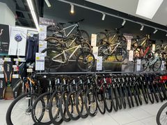 -迪卡侬(高新万达店)