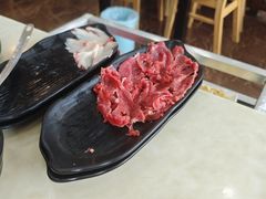 -闽粤一牛潮汕牛肉火锅