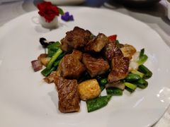 黑椒爆炒雪花牛肉粒-皇朝会.经典传统粤菜(外滩店)