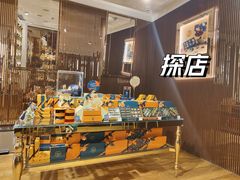 -VENCHI 闻绮(上海佛罗伦萨小镇店)