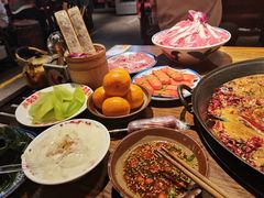 -萍姐火锅·公路夜市(武汉首店)