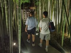-穹六人间 people 6(岳阳路店)