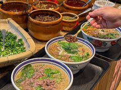 -云阿蛮云南生烫牛肉米线(奉贤路店)