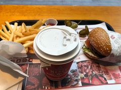 -The Habit Burger Grill 哈比特汉堡(复兴soho店)