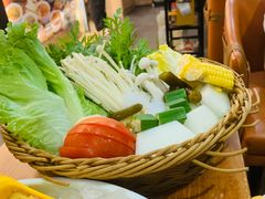 -樾餐厅泰式海鲜火锅(民歌湖店)