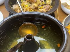 -云海肴·汽锅鸡·云南菜(天山百盛优客店)