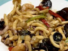 -东来菜馆•手抓海鲜家常菜•海鲜锅贴(鸽子窝店)