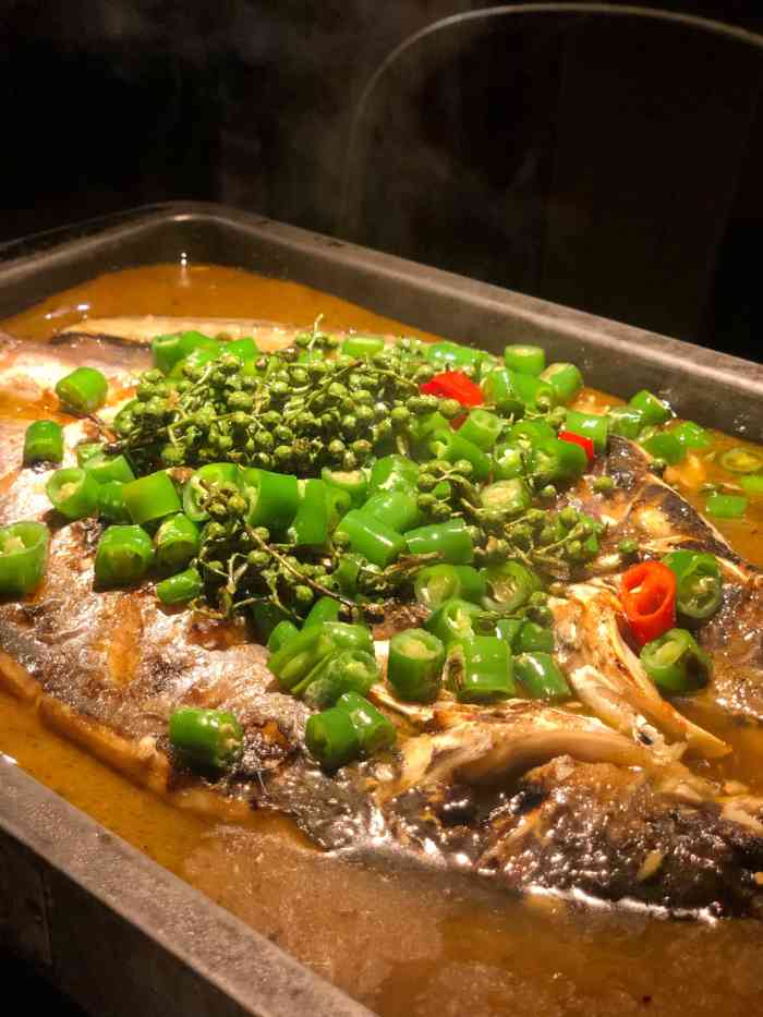 探鱼·鲜青椒爽麻烤鱼(正恒广场店)-"因公来到正恒广场,搜了一圈不