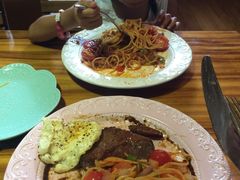 -Rabbit Cafe私房西餐甜点咖啡(栖霞路店)