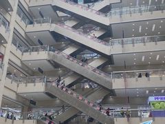 -百荣世贸商城
